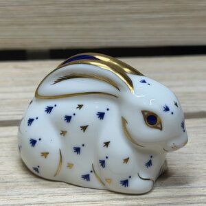 Royal Crown Derby 25th Anniversary Platinum Baby Rabbit Paperweight